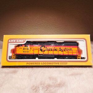 Life Like HO Scale Chessie System EMD GP-38 Locomotive Power Unit 4810 (8288)